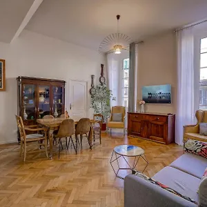 Apartment Maison Bianchi - Old Town Flower Market, Nice