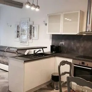 Appartement Beautiful Rue De La Croix Vieux, Nice